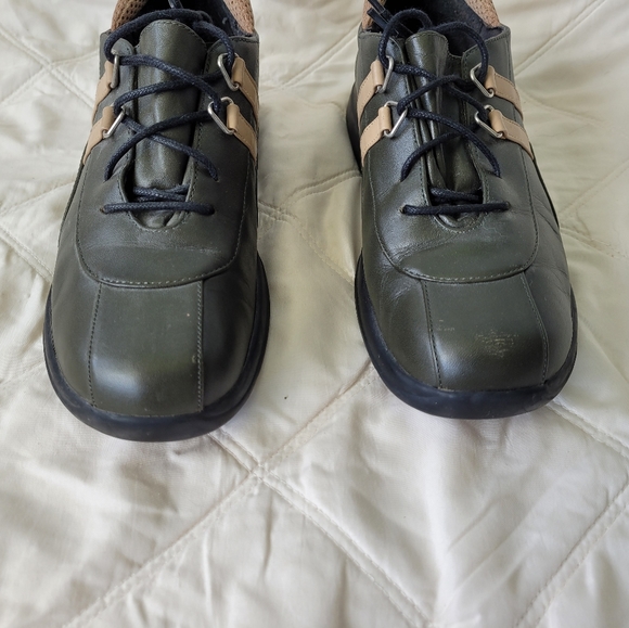 Naturalizer shoes - Picture 3 of 6